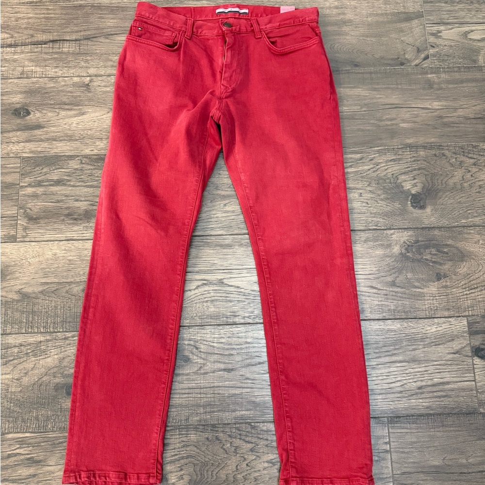 Tommy Hilfiger Men's Bold Red Chinos